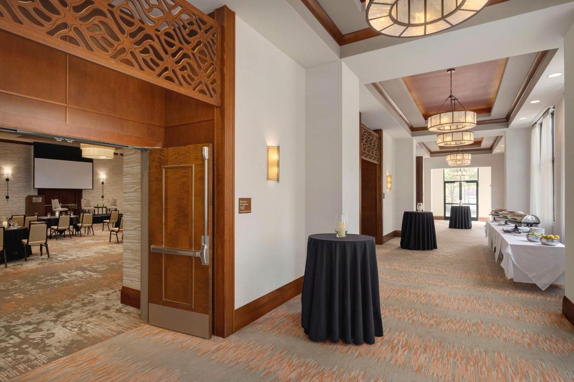 Embassy Suites Chattanooga Hamilton Place Екстериор снимка