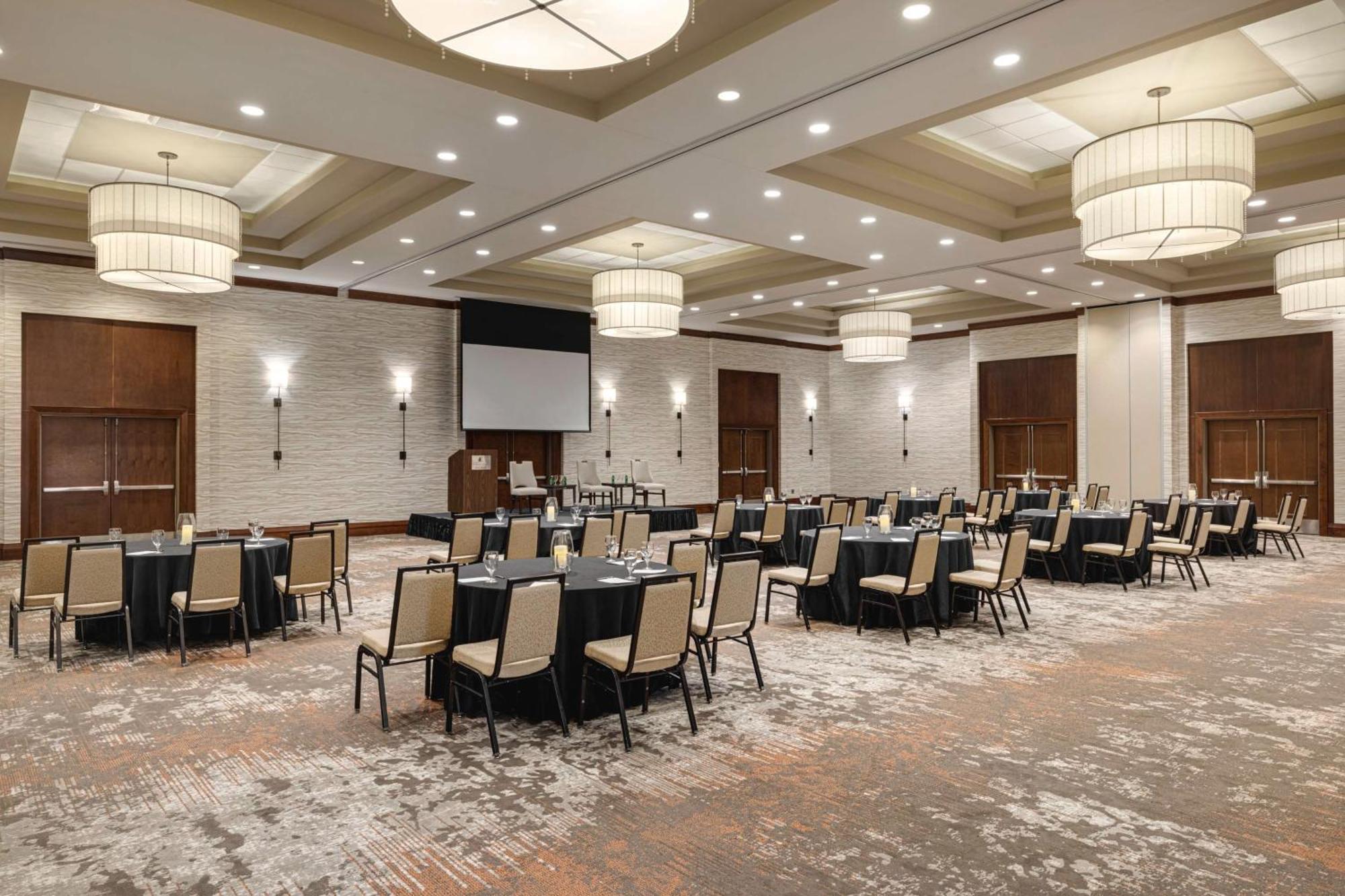Embassy Suites Chattanooga Hamilton Place Екстериор снимка