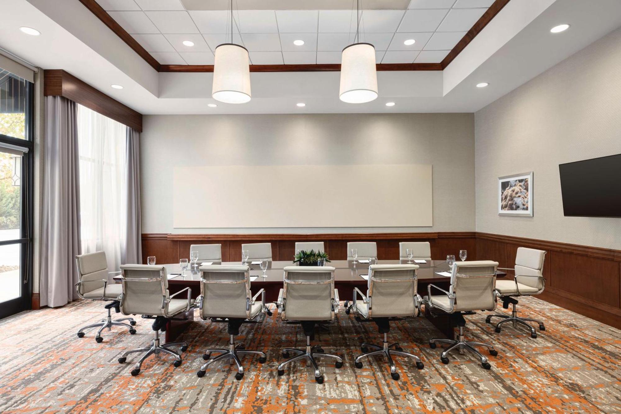 Embassy Suites Chattanooga Hamilton Place Екстериор снимка