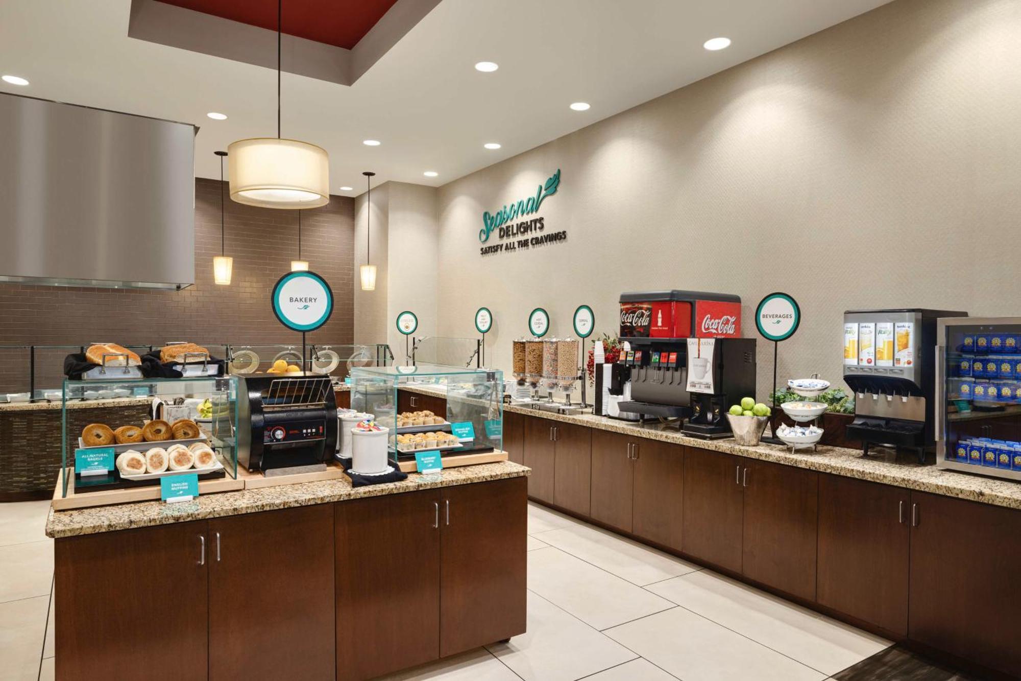 Embassy Suites Chattanooga Hamilton Place Екстериор снимка