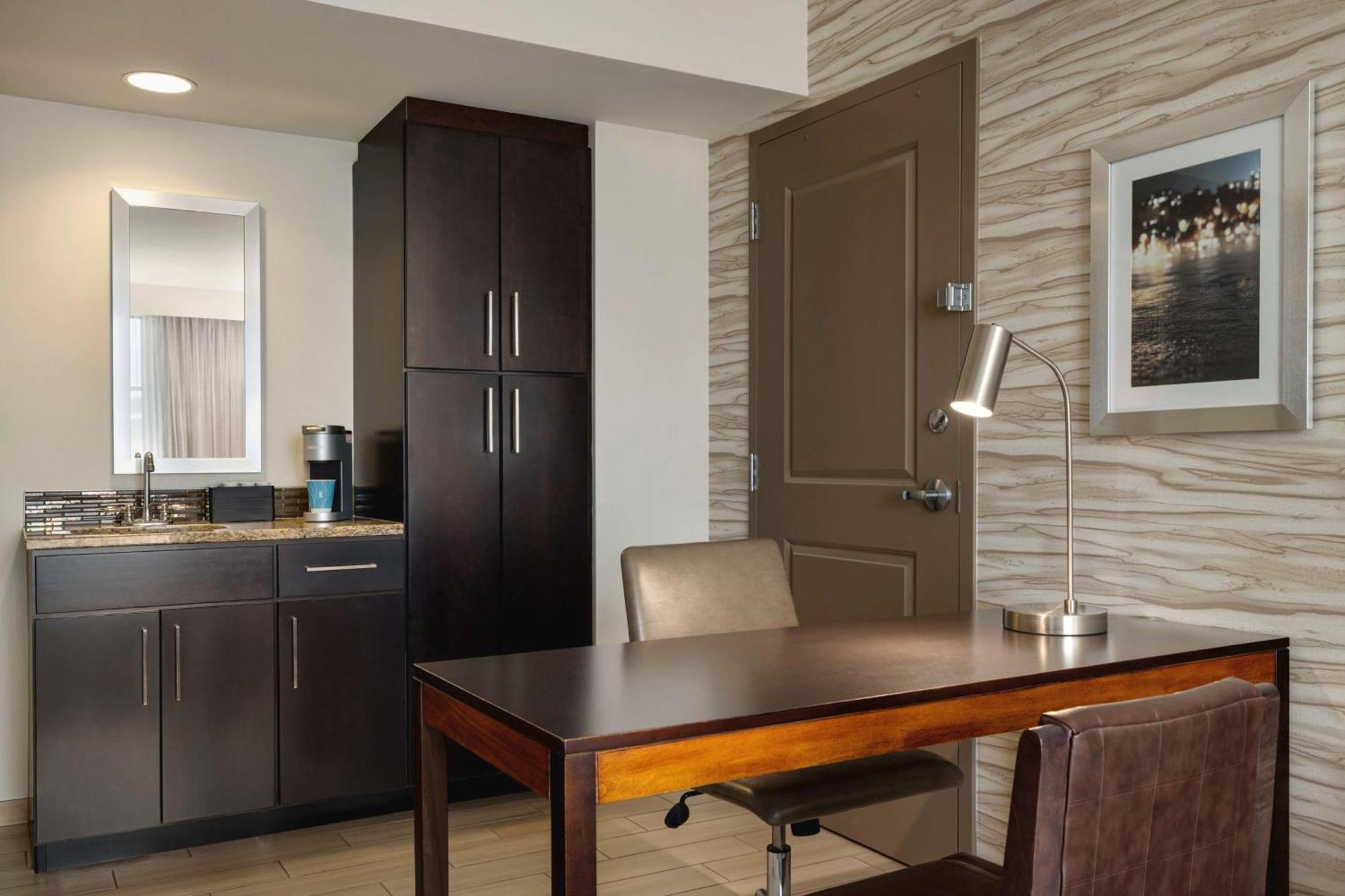 Embassy Suites Chattanooga Hamilton Place Екстериор снимка